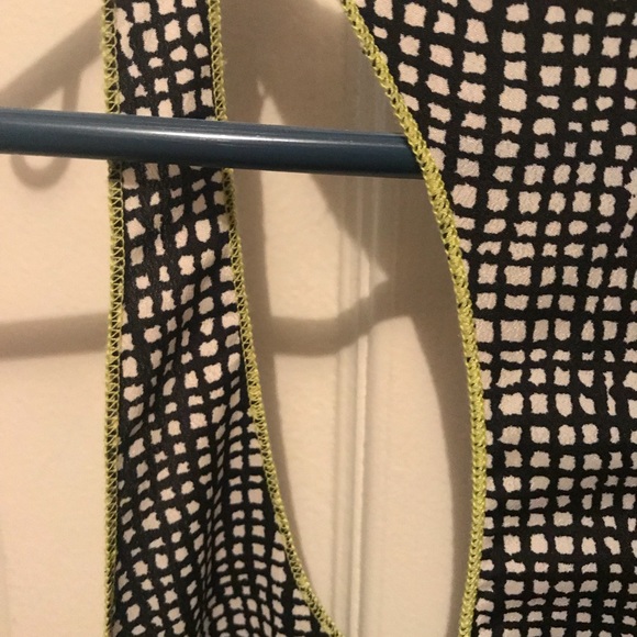 Patterned tank - Picture 3 of 4